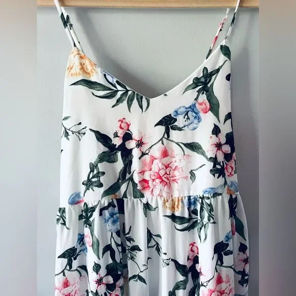 Everly  - Picture 3 of 8